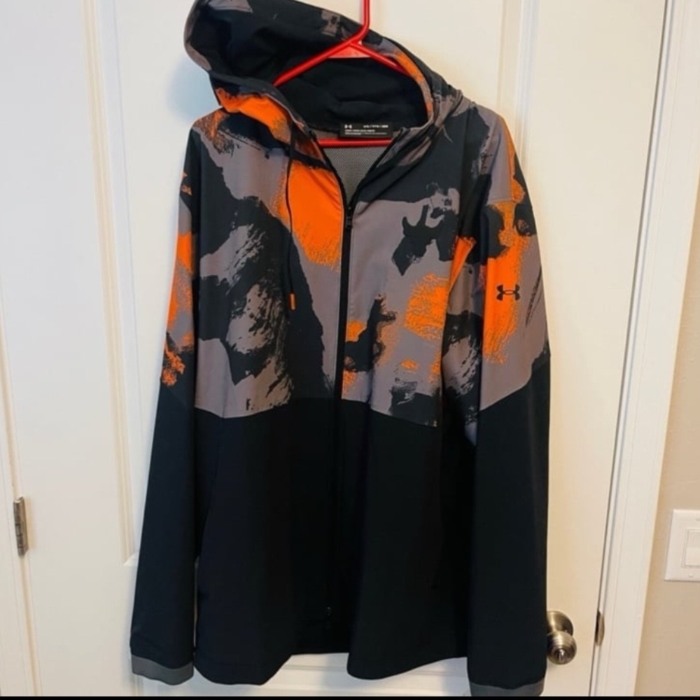 Project rock camo windbreaker